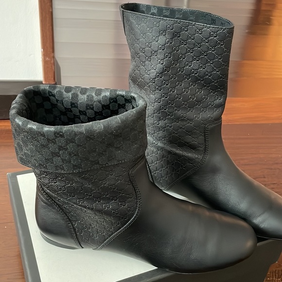 Gucci light leather boots. Authentic - Picture 3 of 11